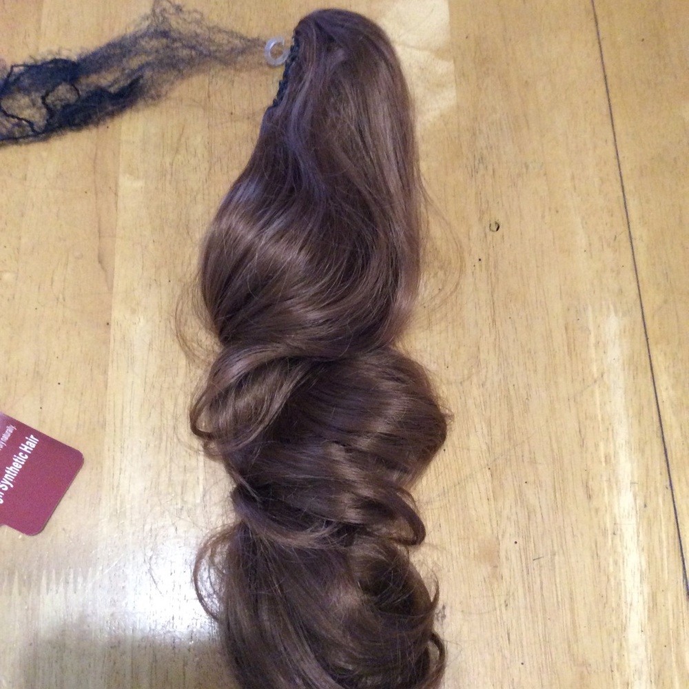 🍁 New Medium Brown WIG Clip Long Synthetic Hair